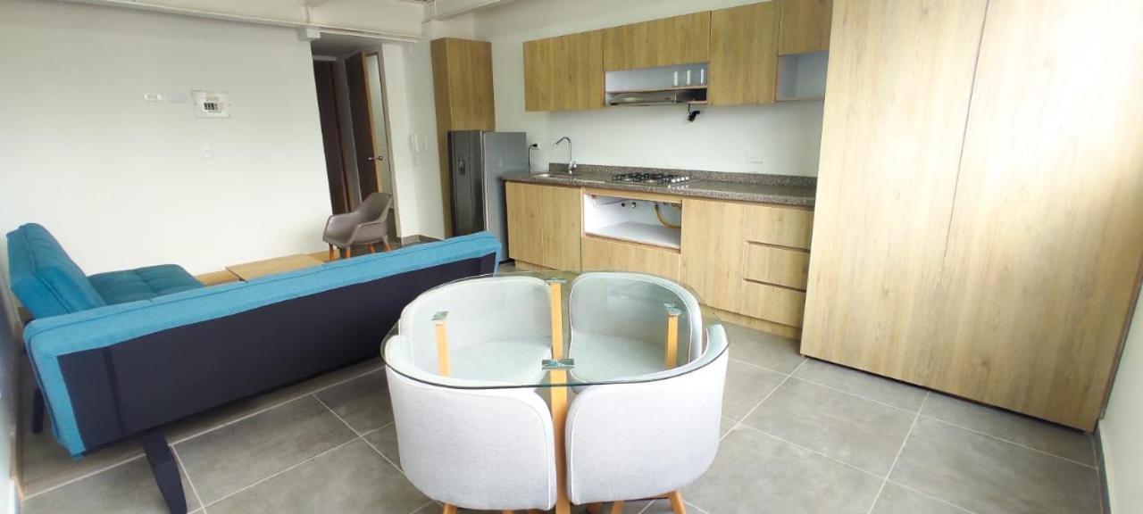San Martin- Moderno Y Confortable Sector Rosales Apartment *