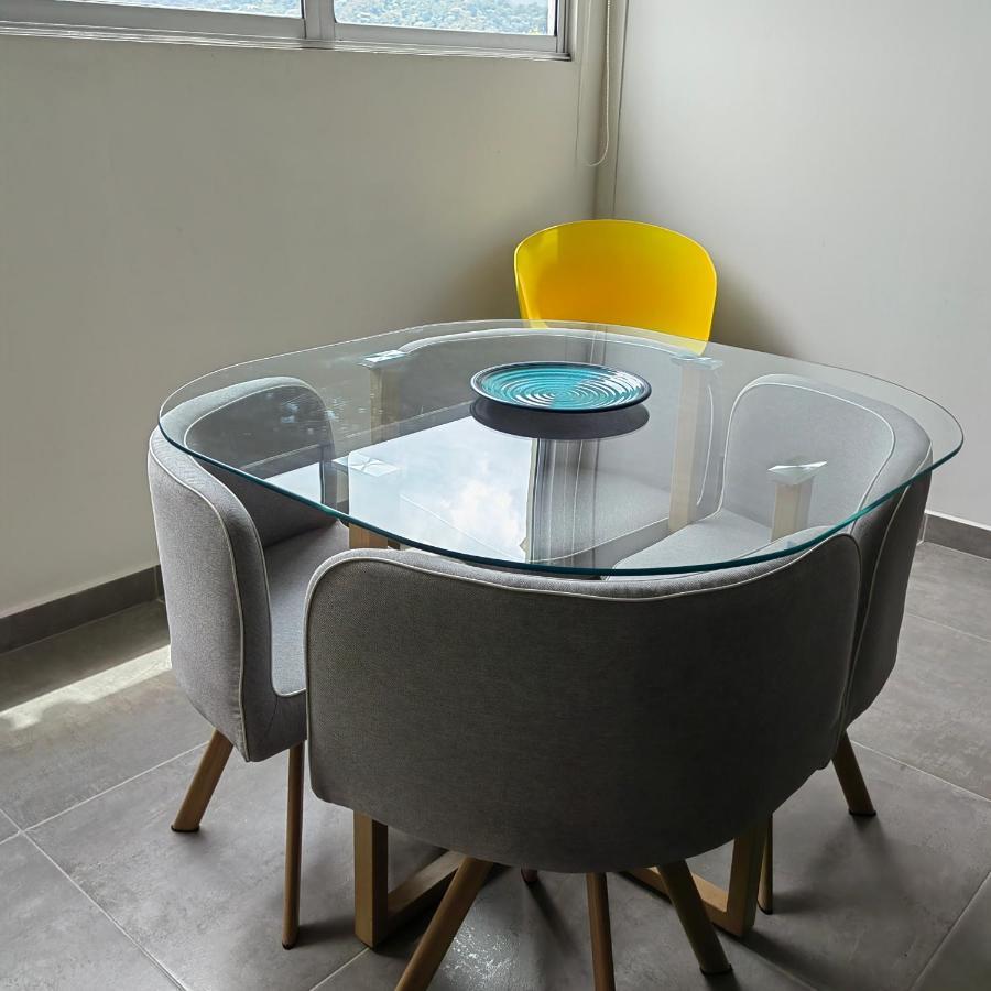 San Martin- Moderno Y Confortable Sector Rosales Apartment